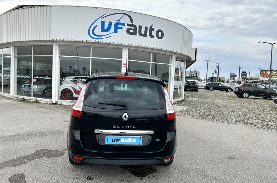 Renault Grand Scenic 1.6 DCI Bose Edition (7 Lug)