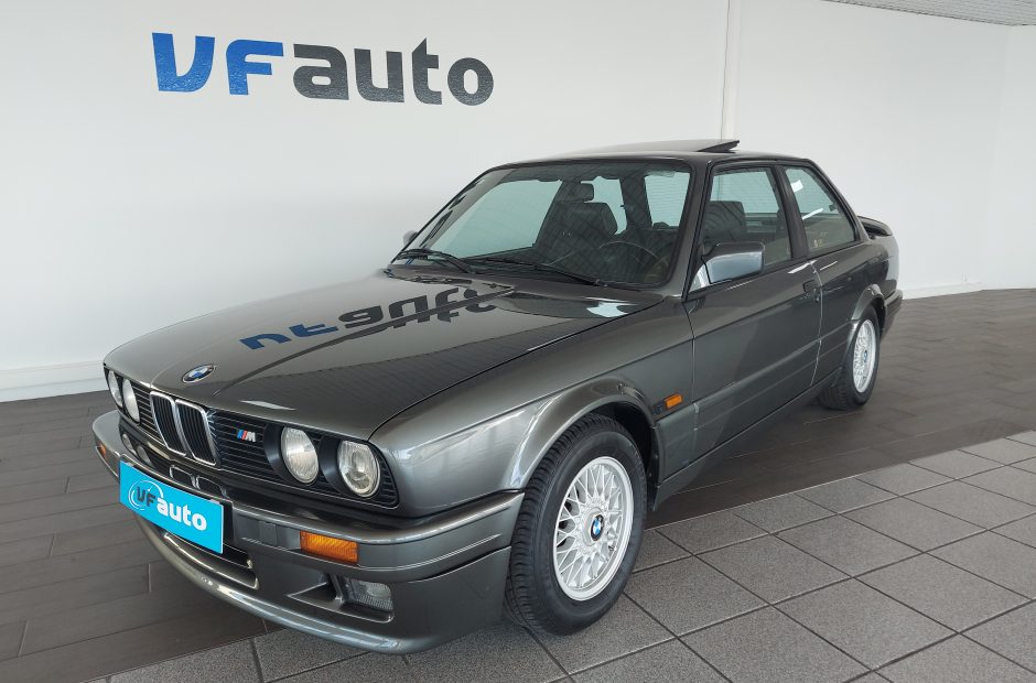 BMW 320 i.s