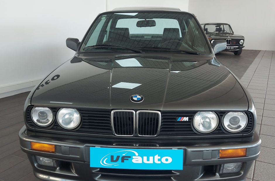 BMW 320 i.s