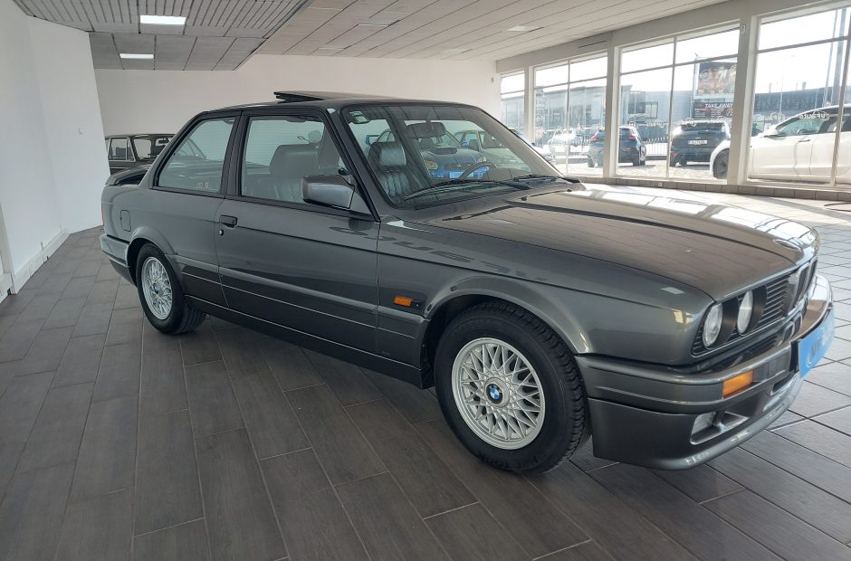 BMW 320 i.s