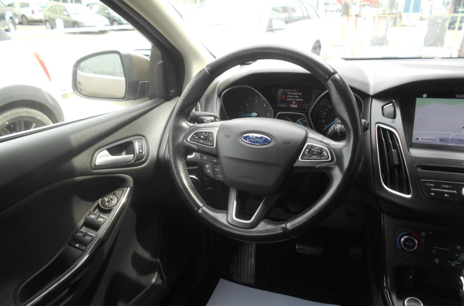 Ford Focus SW  1.5 TDCI Titanium Auto