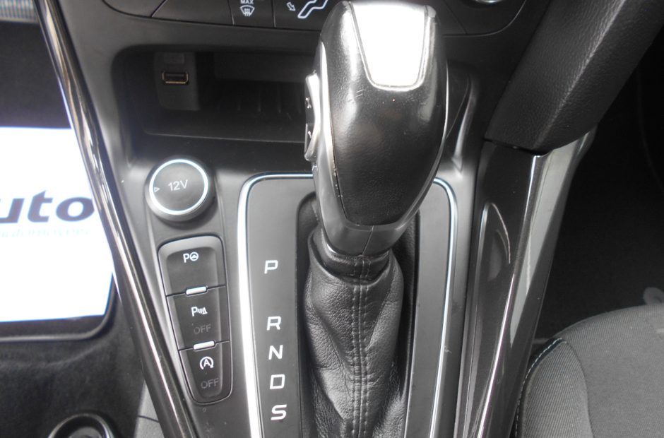 Ford Focus SW  1.5 TDCI Titanium Auto