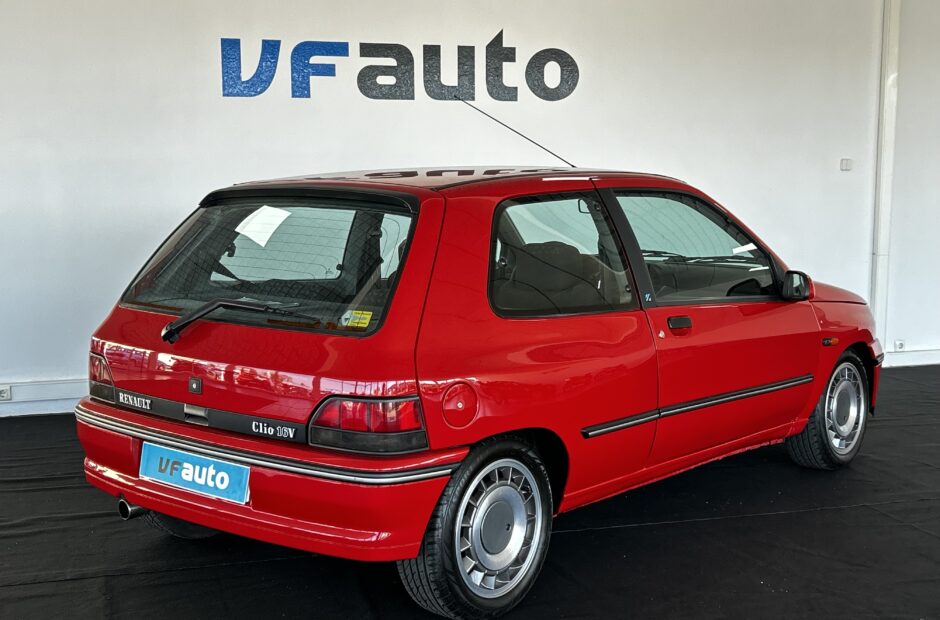 Renault Clio 1.8 16V