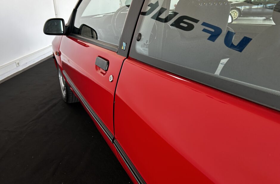 Renault Clio 1.8 16V