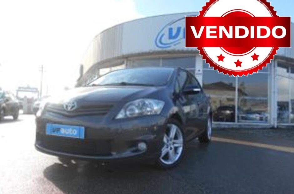 Toyota Auris 1.4 D-4D DYNAMIC
