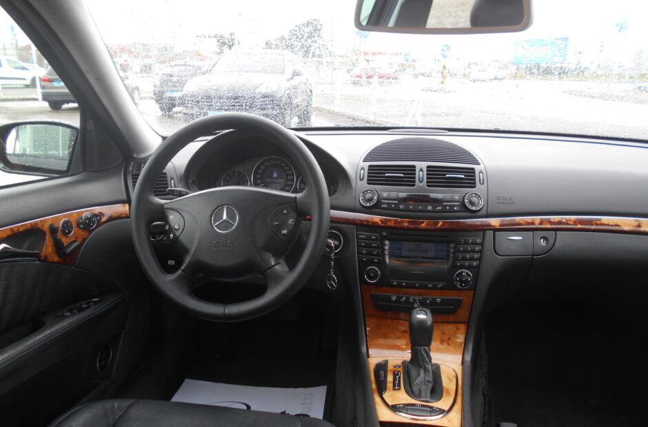 Mercedes-Benz E 500