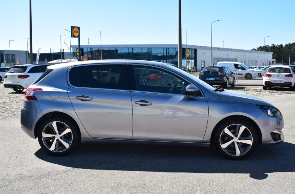 Peugeot 308 1.6 Blue-HDI Allure