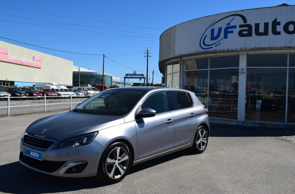 Peugeot 308 1.6 Blue-HDI Allure