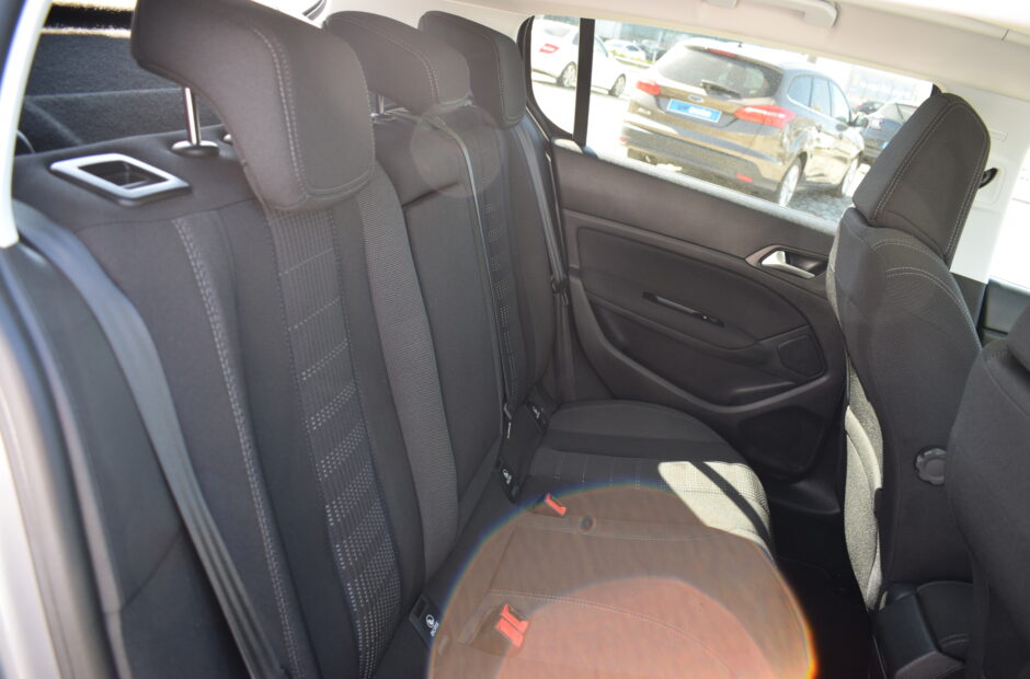 Peugeot 308 1.6 Blue-HDI Allure