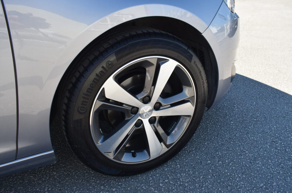 Peugeot 308 1.6 Blue-HDI Allure