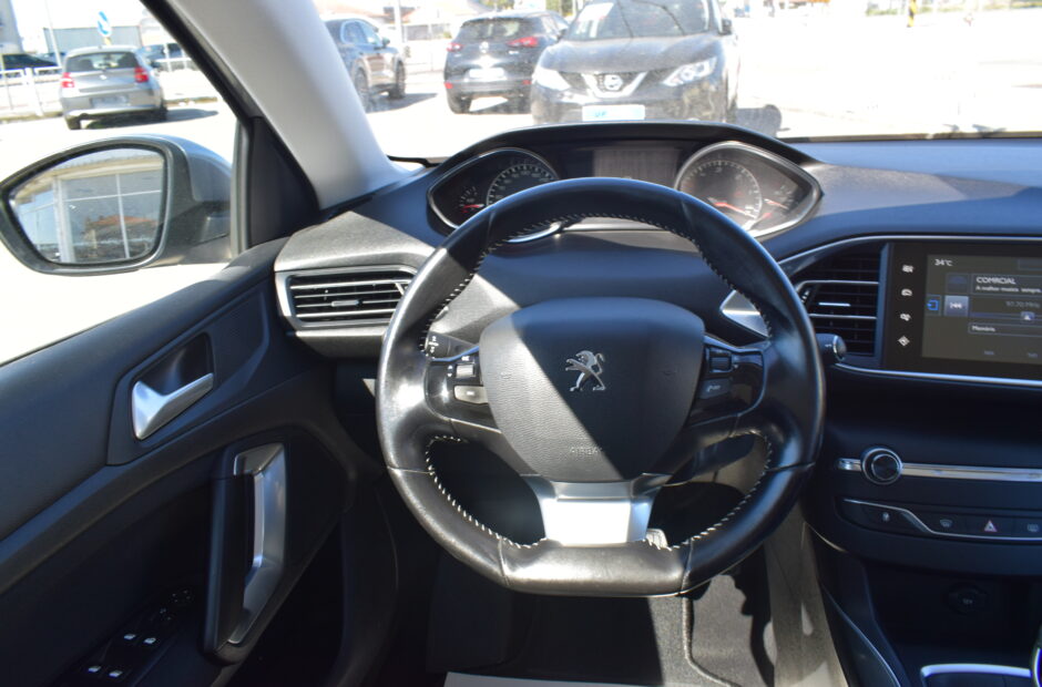 Peugeot 308 1.6 Blue-HDI Allure