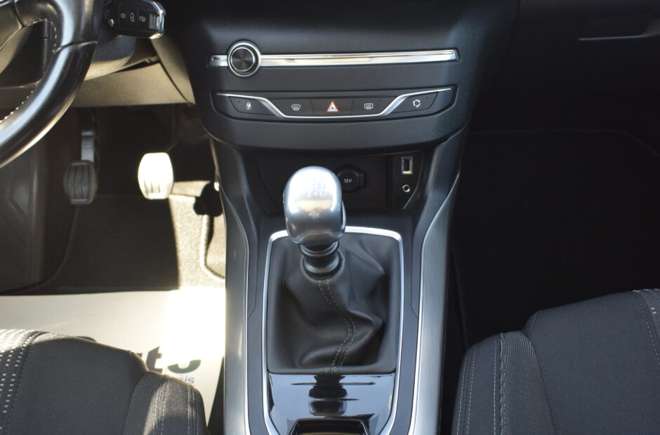 Peugeot 308 1.6 Blue-HDI Allure