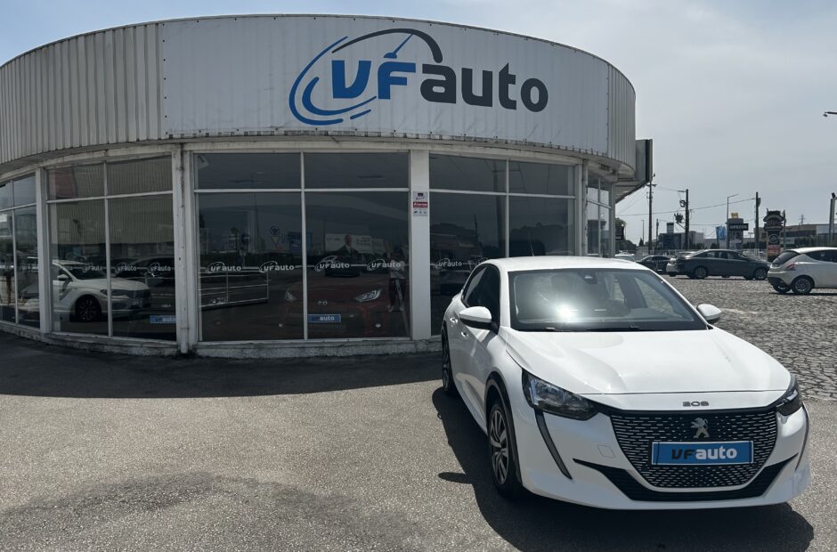 Peugeot E-208 Active