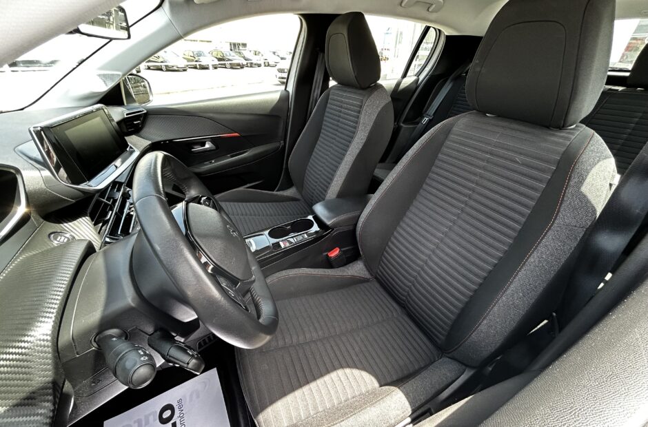 Peugeot E-208 Active