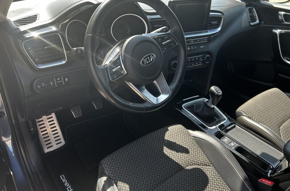 Kia cee&#8217;d 1.0 TGDI Business Class