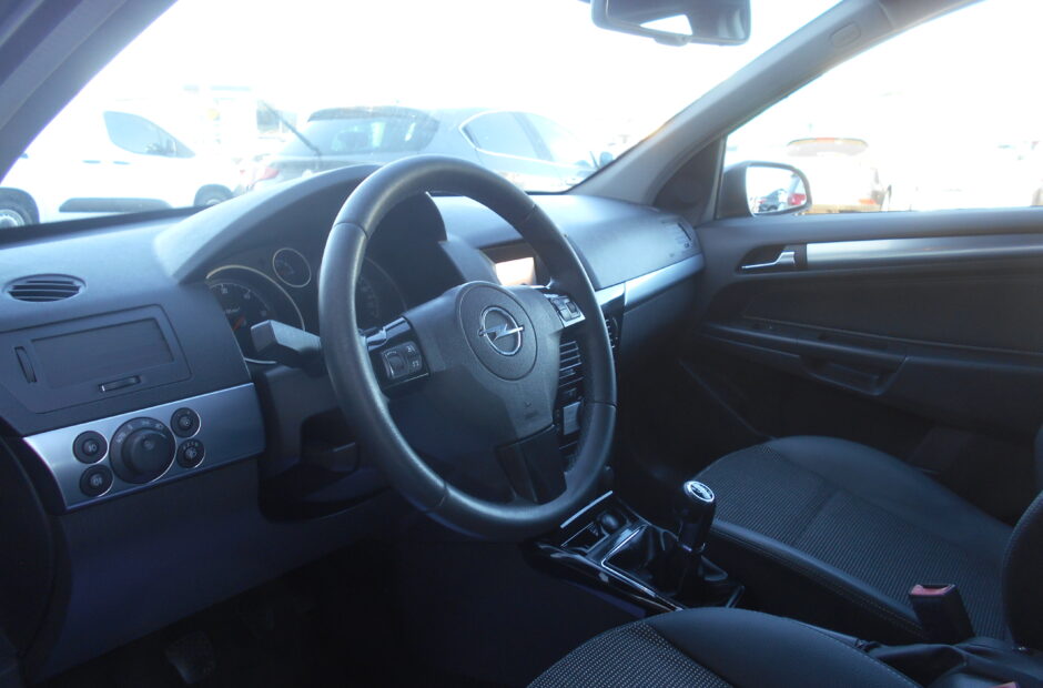 Opel Astra 1.7 CDTI COSMO