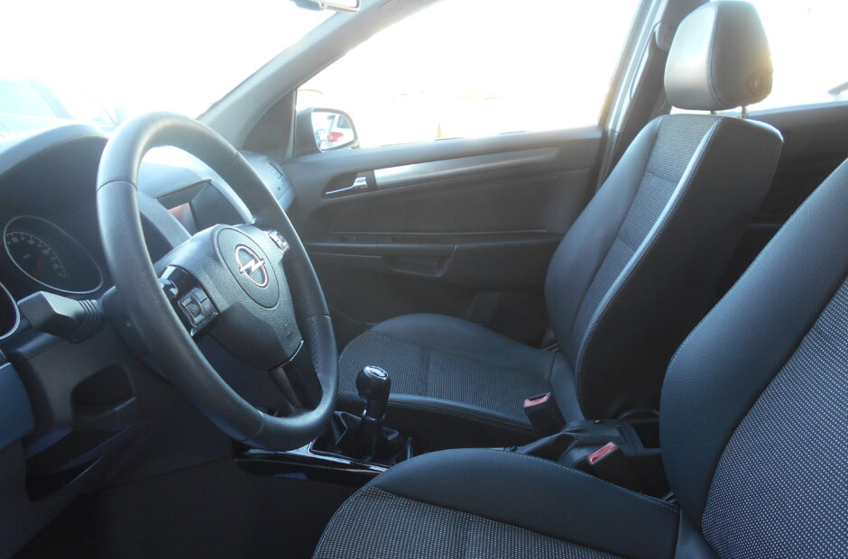 Opel Astra 1.7 CDTI COSMO