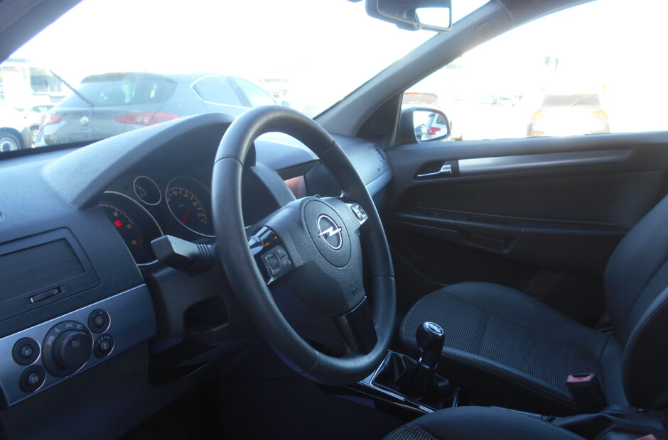 Opel Astra 1.7 CDTI COSMO