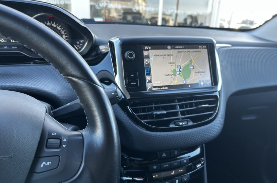 Peugeot 2008 1.2  Allure