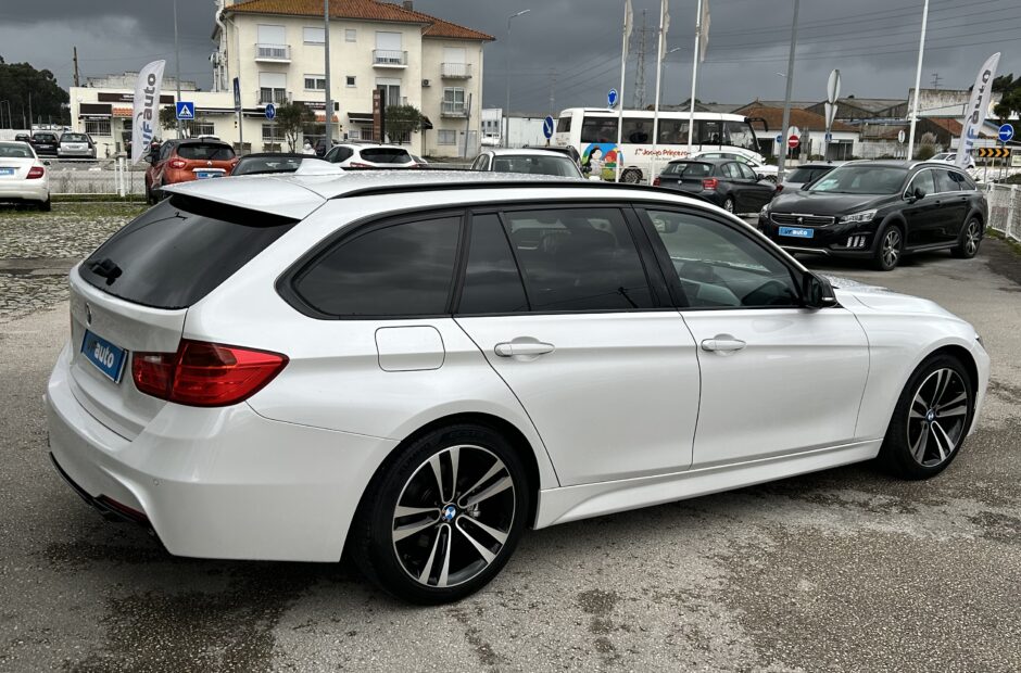 BMW 320 D Touring xDRIVE Pack-m