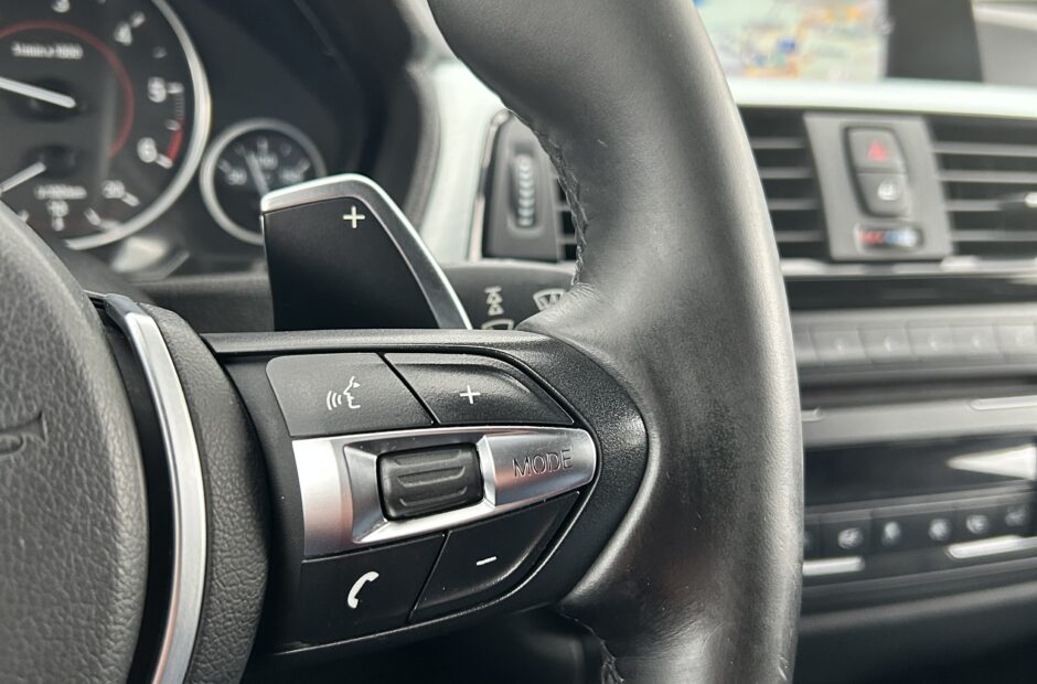 BMW 320 D Touring xDRIVE Pack-m