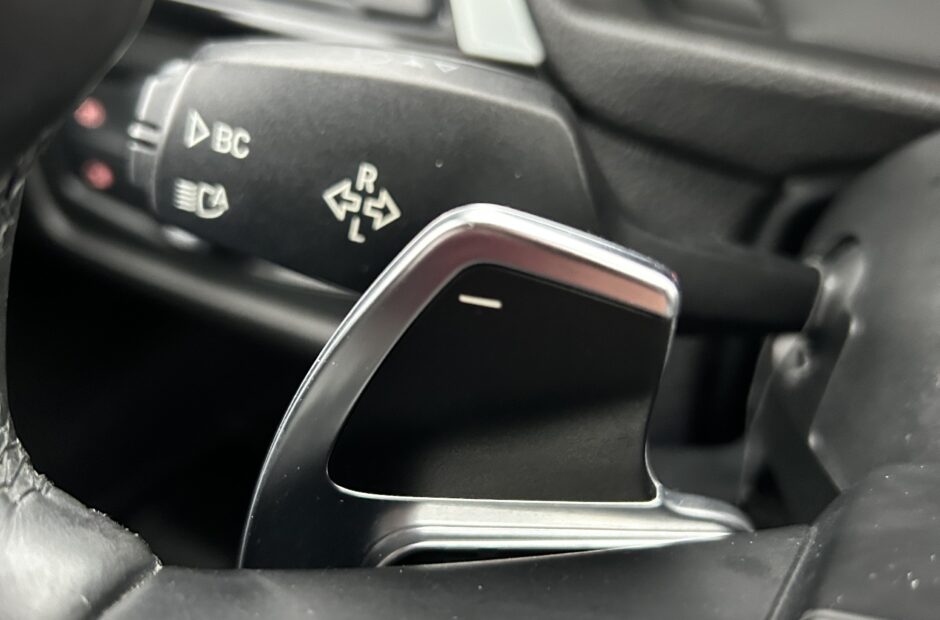 BMW 320 D Touring xDRIVE Pack-m