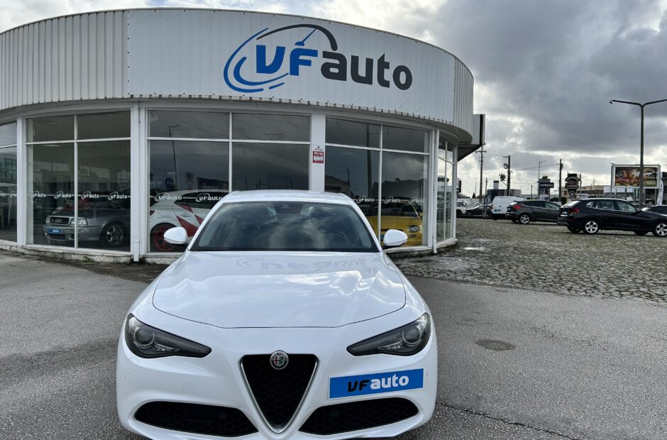 Alfa Romeo Giulia 2.2 JTDM Super