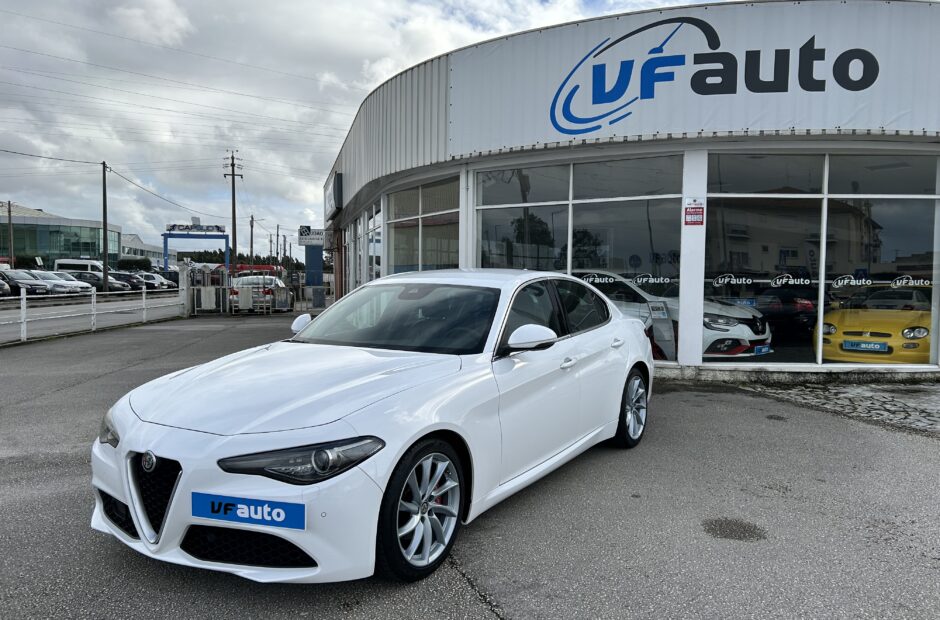 Alfa Romeo Giulia 2.2 JTDM Super
