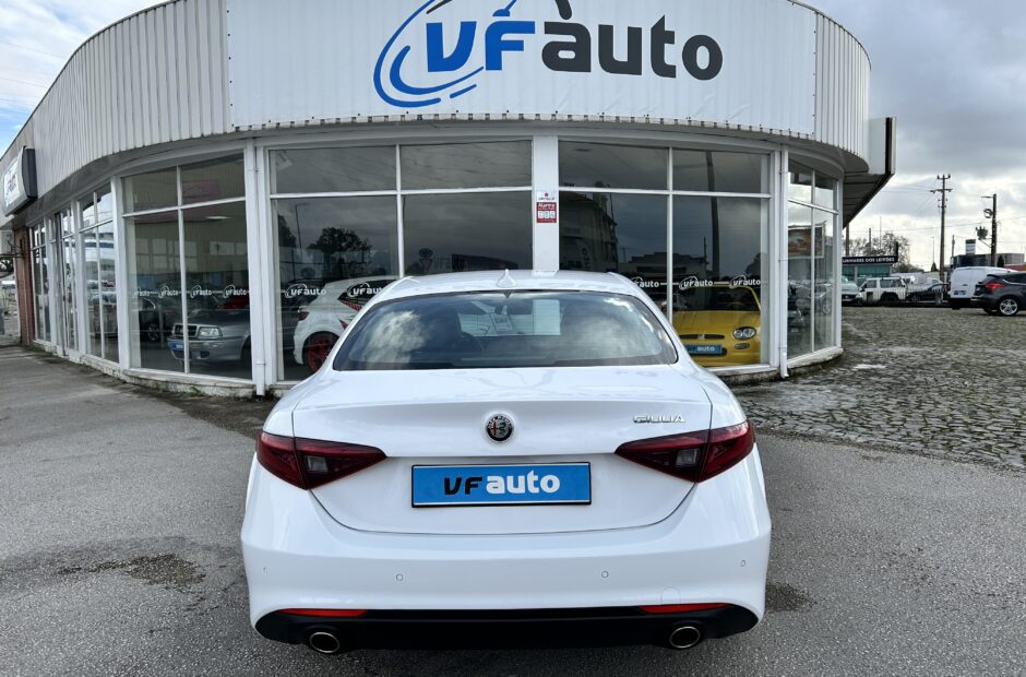 Alfa Romeo Giulia 2.2 JTDM Super