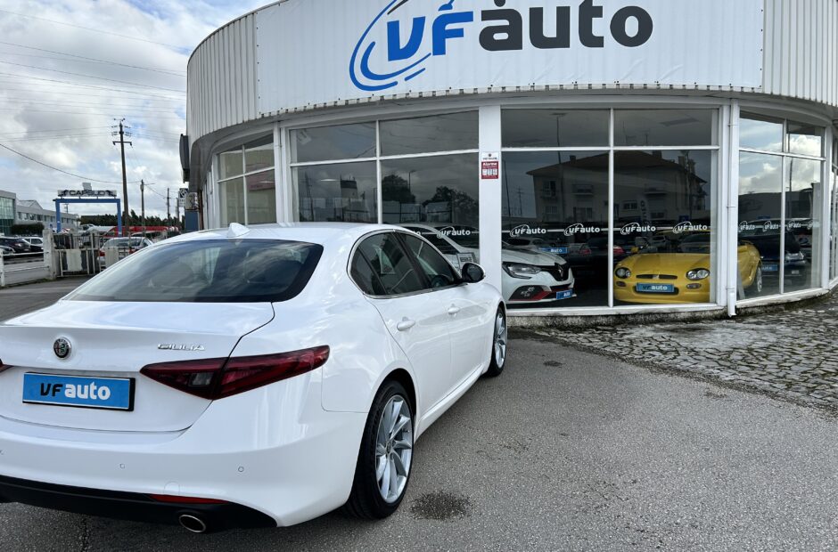 Alfa Romeo Giulia 2.2 JTDM Super