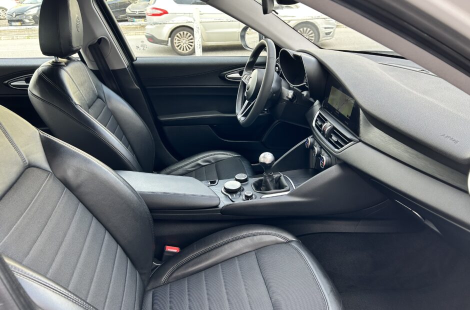 Alfa Romeo Giulia 2.2 JTDM Super