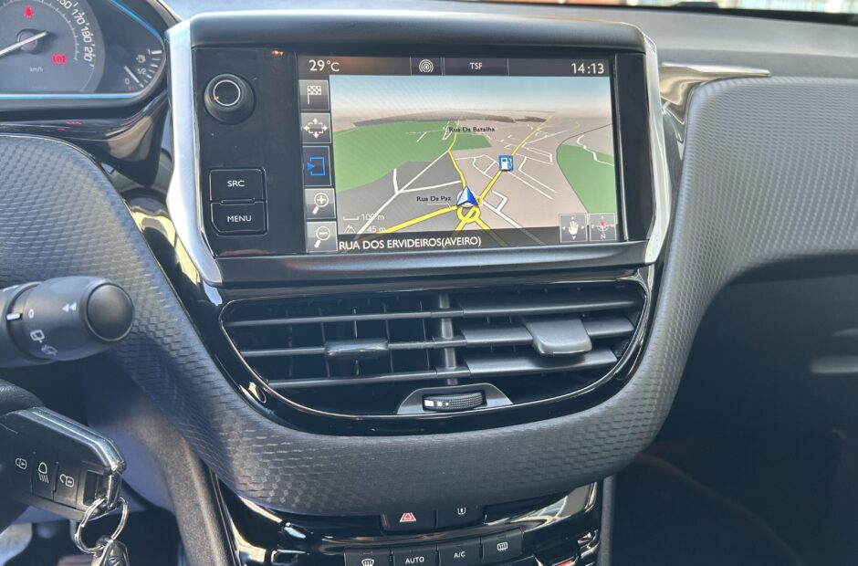 Peugeot 2008 1.6 Blue-HDI Allure