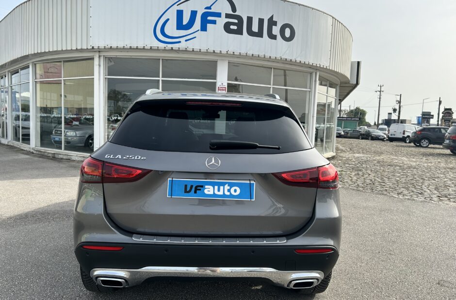 Mercedes-Benz GLA 250 e 8 G-DCT Edition Progressive Line