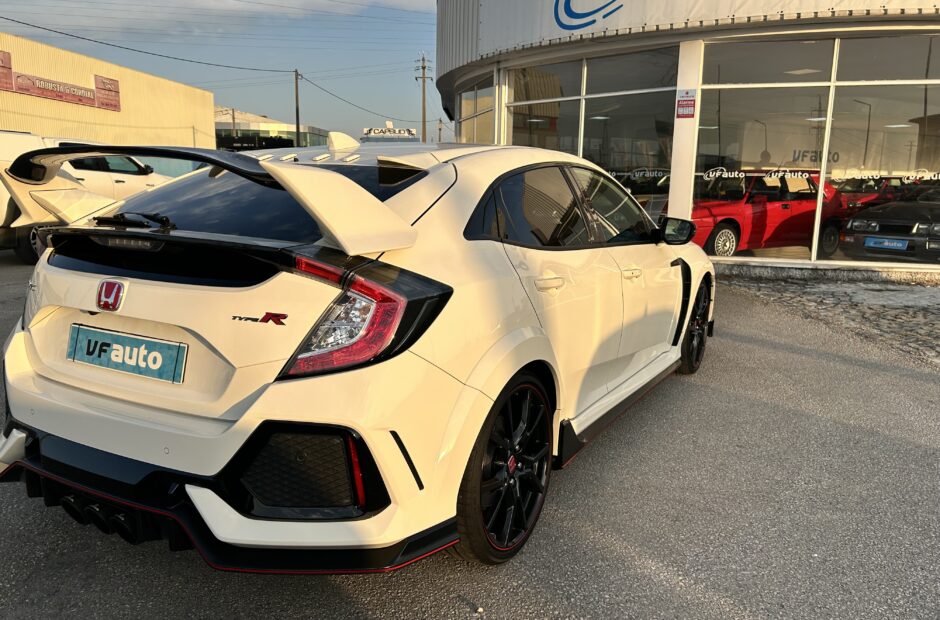 Honda Civic 2.0 i-VTEC Type-R #18 Tiago Monteiro