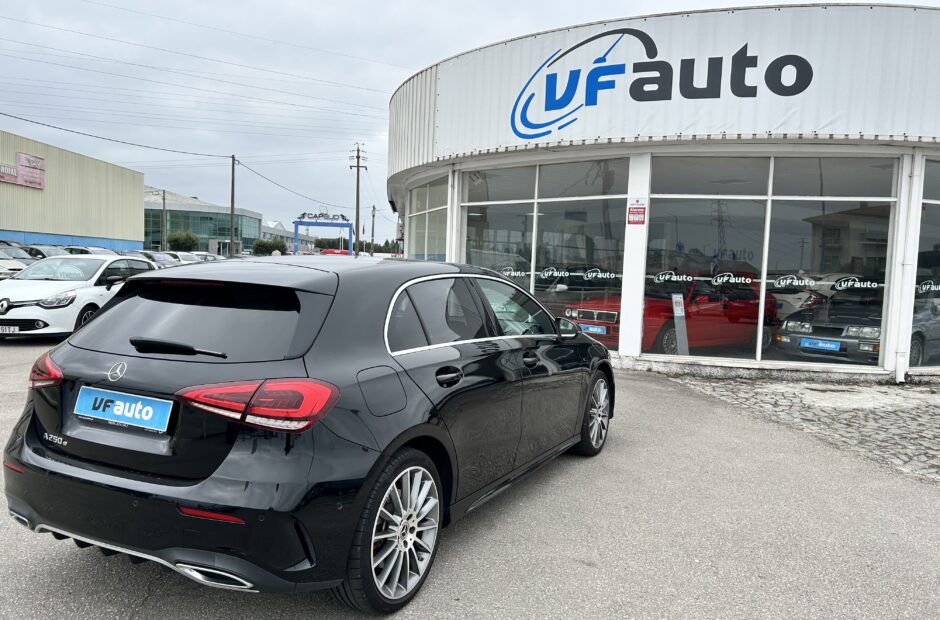Mercedes-Benz A 250 e AMG Line (IVA DEDUTÍVEL)