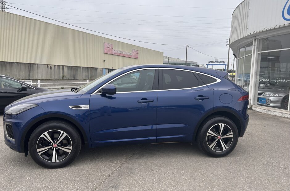 Jaguar E-PACE P300-e Plug-in Hybrid R-Dynamique S AWD