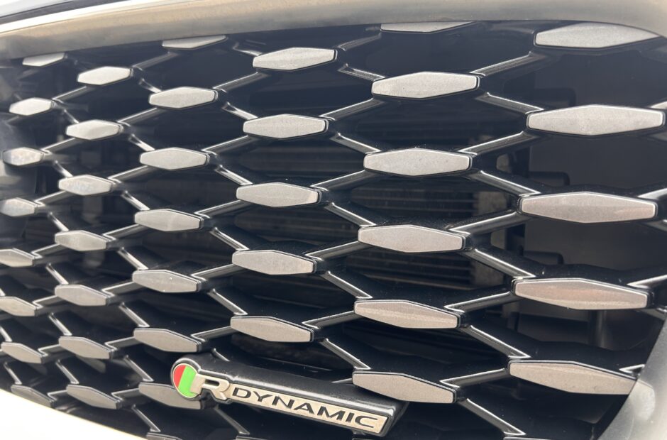 Jaguar E-PACE P300-e Plug-in Hybrid R-Dynamique S AWD