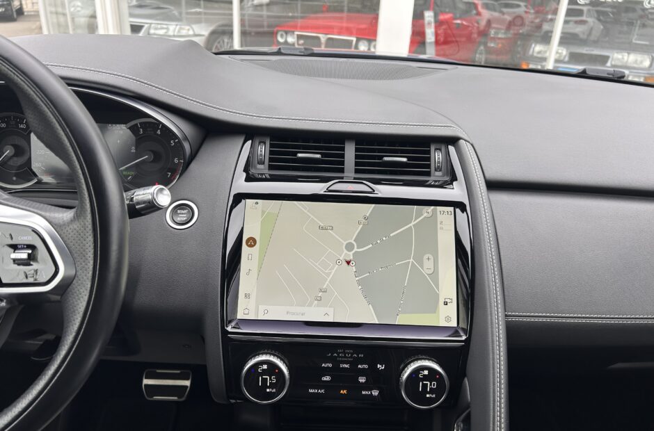 Jaguar E-PACE P300-e Plug-in Hybrid R-Dynamique S AWD