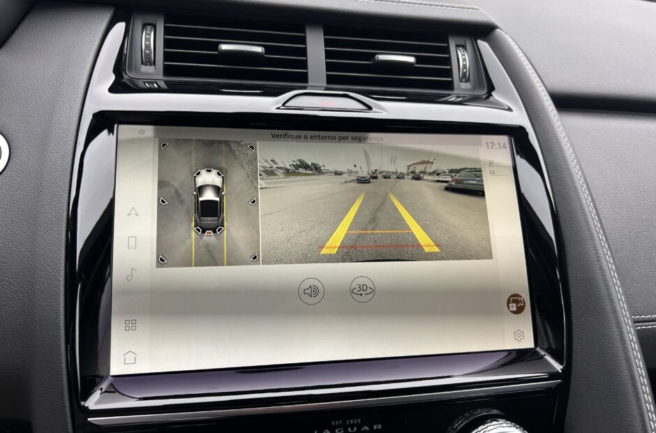 Jaguar E-PACE P300-e Plug-in Hybrid R-Dynamique S AWD