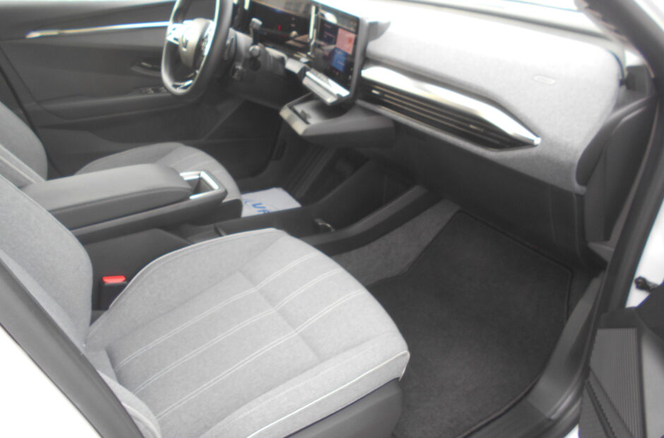 Renault Megane E-Tech EV60 Equilibre (IVA DEDUTÍVEL)