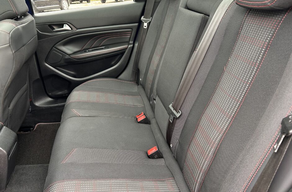 Peugeot 308 SW 1.6 Blue-hdi GT-Line