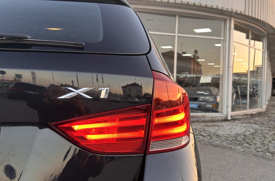 BMW X1 sDrive 20d Loung Plus