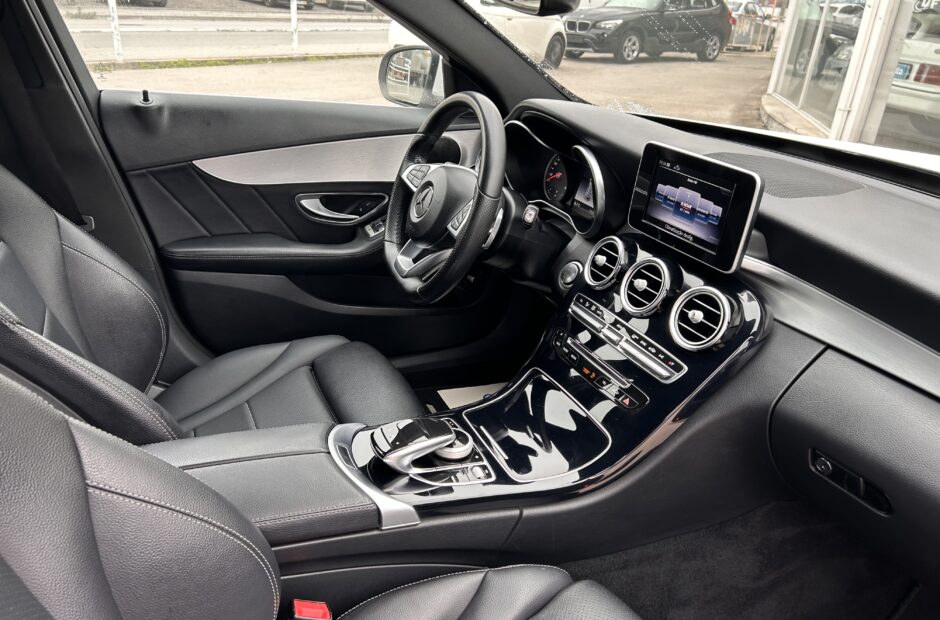 Mercedes-Benz Station Classe C220d  AMG Line Auto.