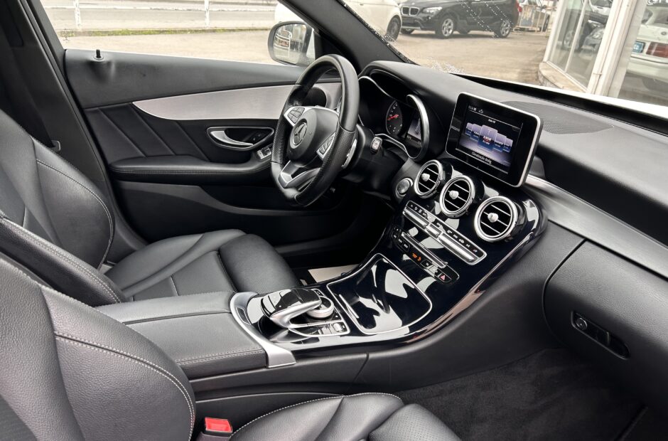Mercedes-Benz Station Classe C220d  AMG Line Auto.