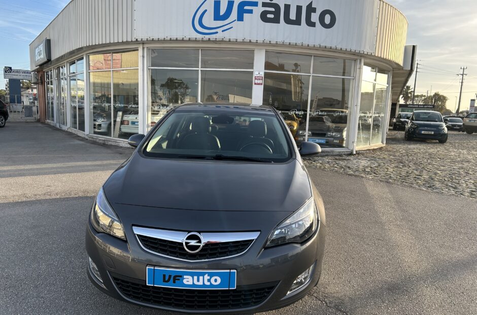 Opel Astra 1.7 CDTI Cosmo