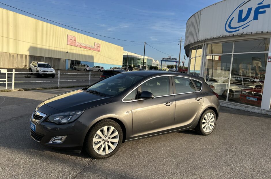 Opel Astra 1.7 CDTI Cosmo