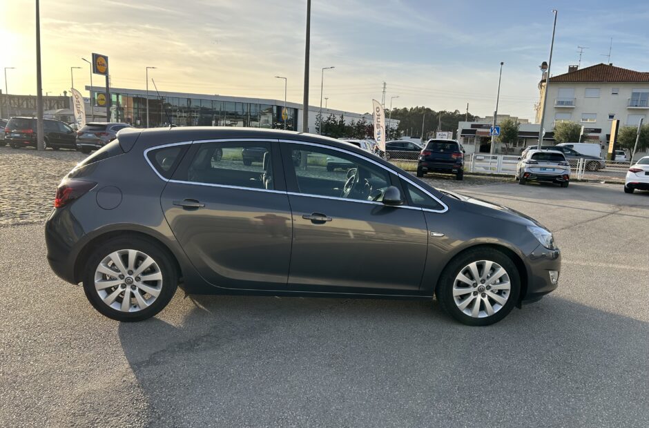 Opel Astra 1.7 CDTI Cosmo
