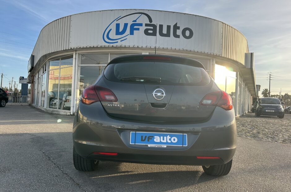 Opel Astra 1.7 CDTI Cosmo