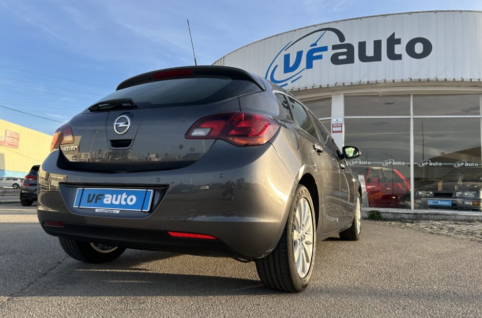 Opel Astra 1.7 CDTI Cosmo