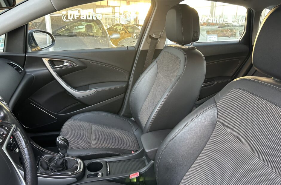 Opel Astra 1.7 CDTI Cosmo